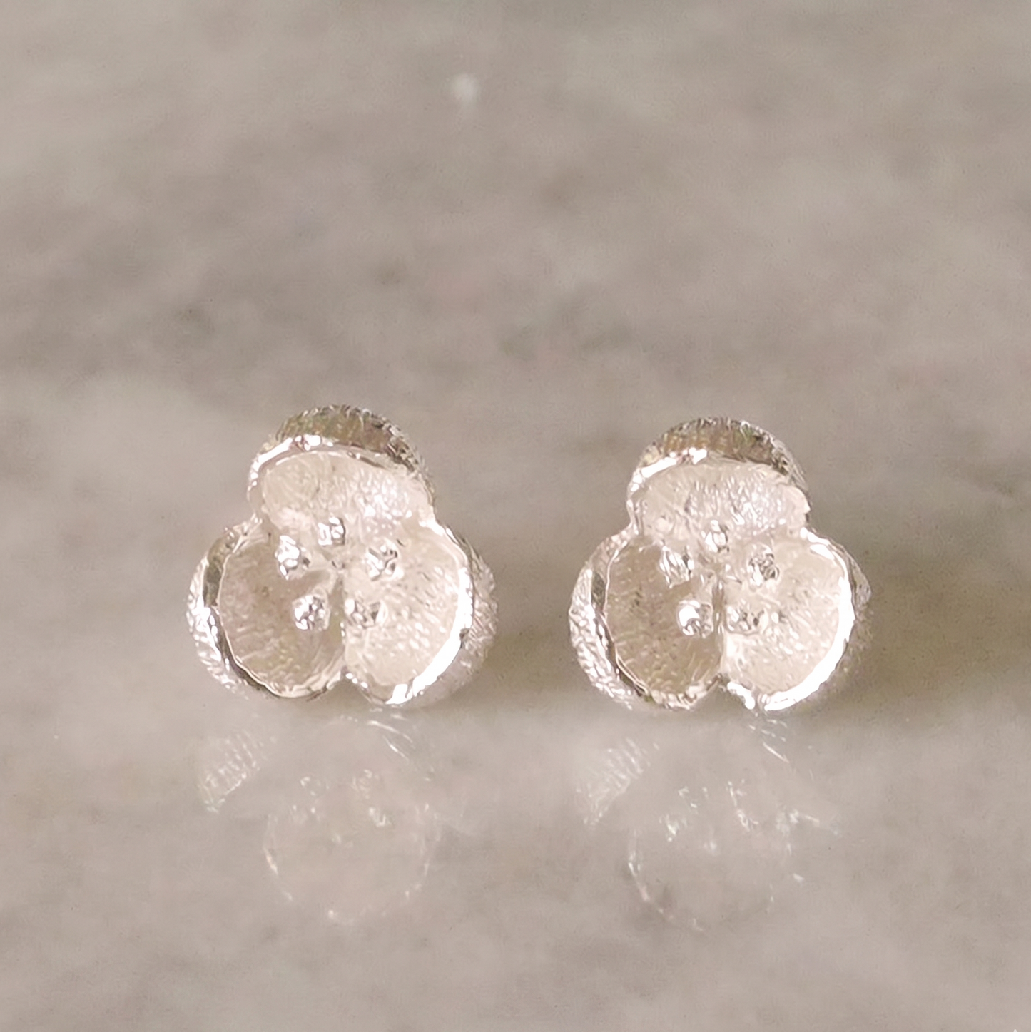Morning Dew Bud Studs