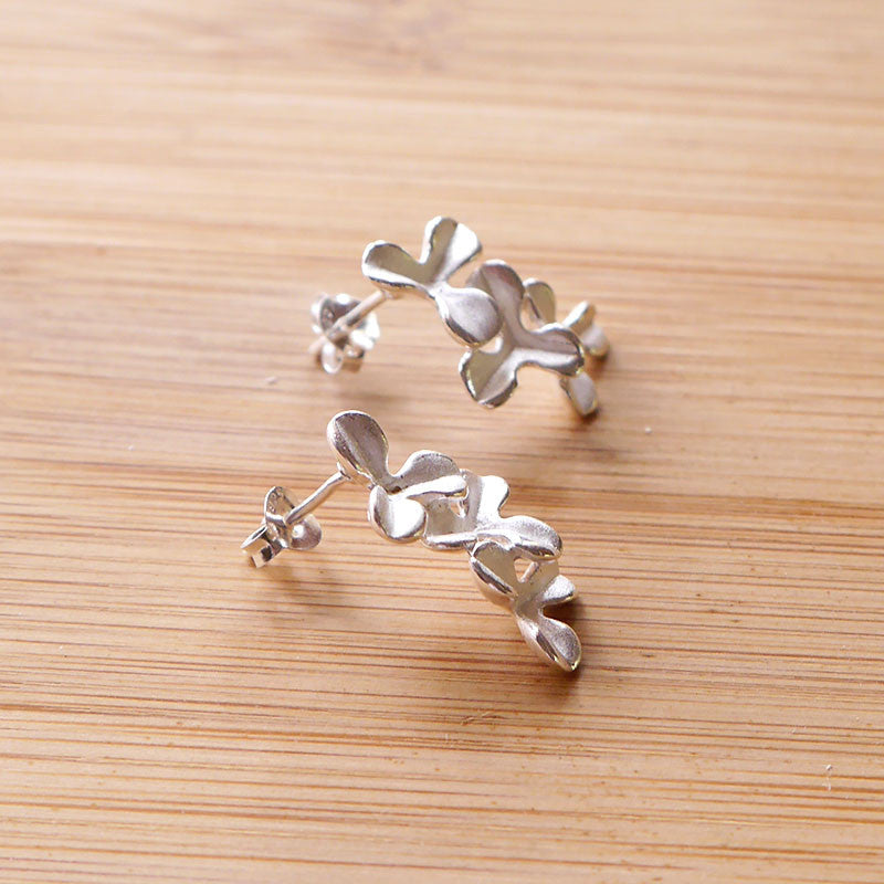 Wisteria Vine Studs