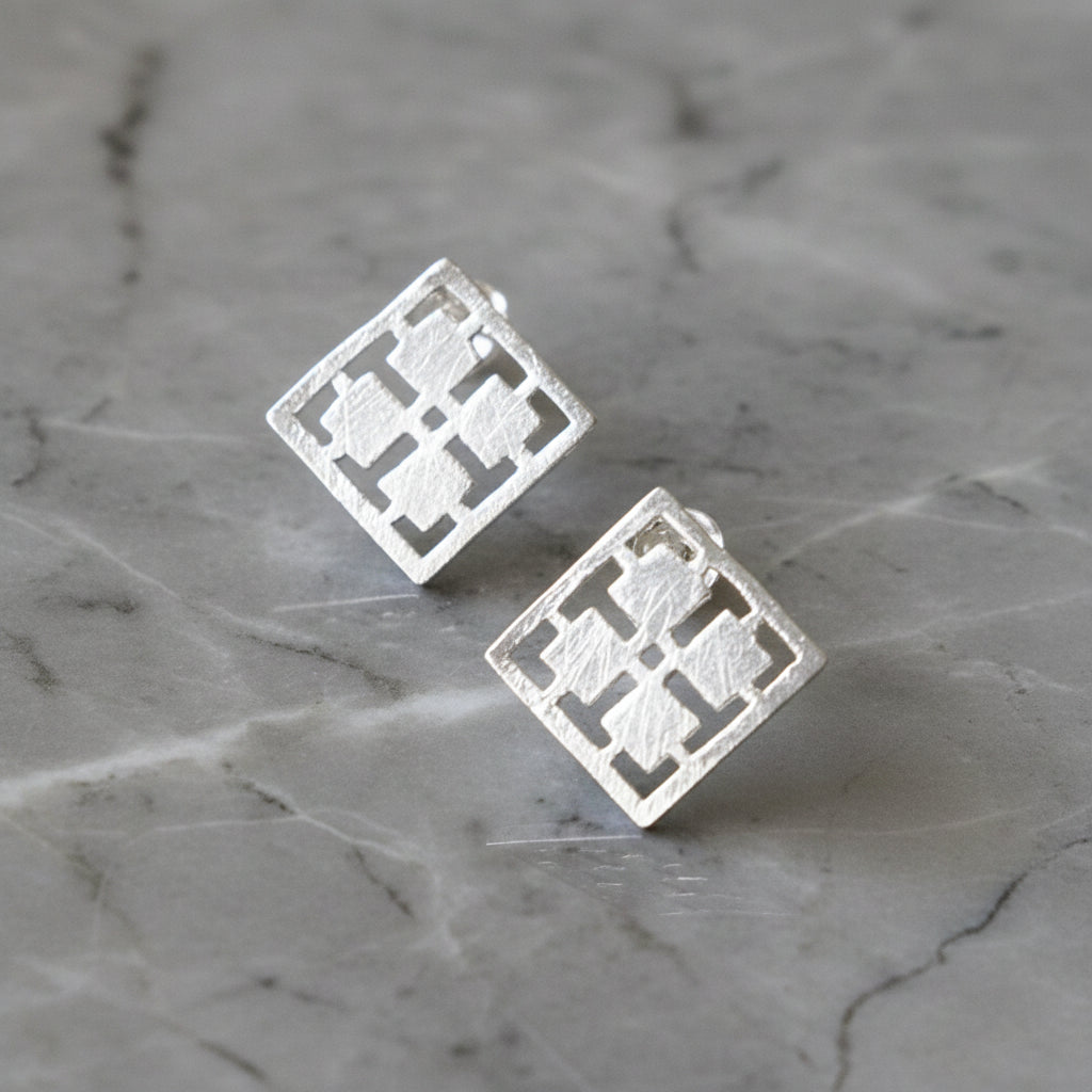 Geometric Bloom Studs