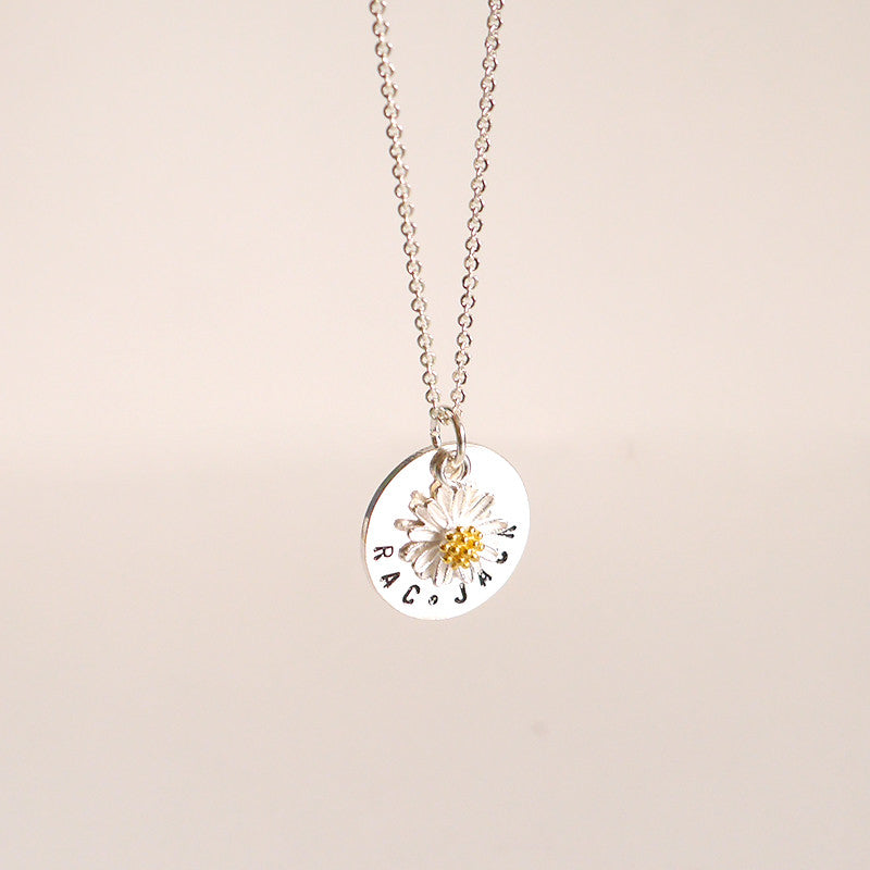 personalized daisy necklace